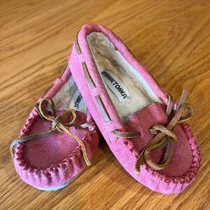 Minnetonka toddler girl moccasin size 7